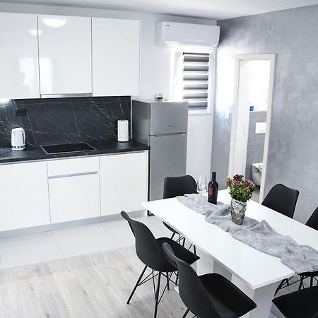 Apartment Light 스토브레츠 외부 사진